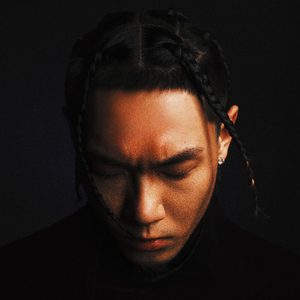 无码中字偷拍一区二区
